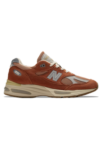 Made in UK 991v2 "Vintage Sports"