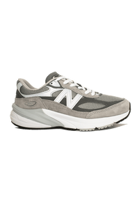990